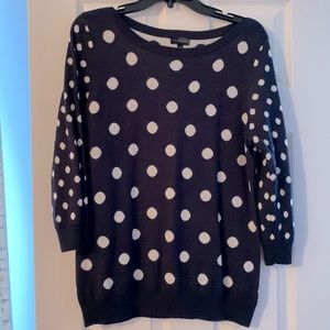 The Limited navy blue/white polka dot 3/4 length sleeve light weight sweater.